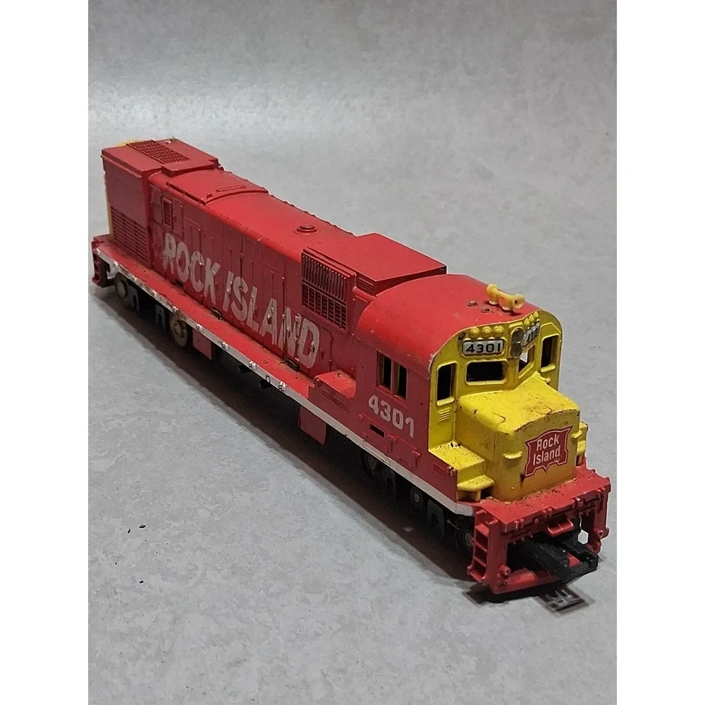 VTG TYCO Rock Island Diesel Engine Locomotive HO Electric Model Train Untested